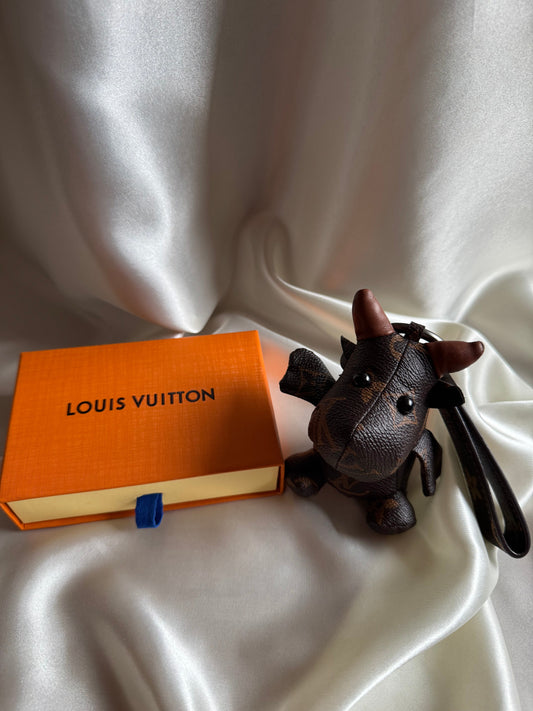 Louis Vuitton Bull Keychain - Monogram Canvas