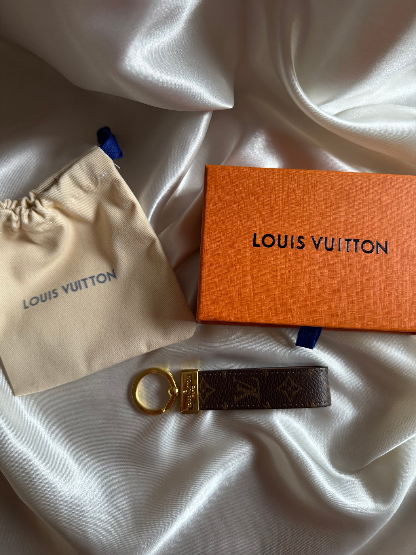 Louis Vuitton Sleutelhanger - Monogram Canvas & Goudaccenten